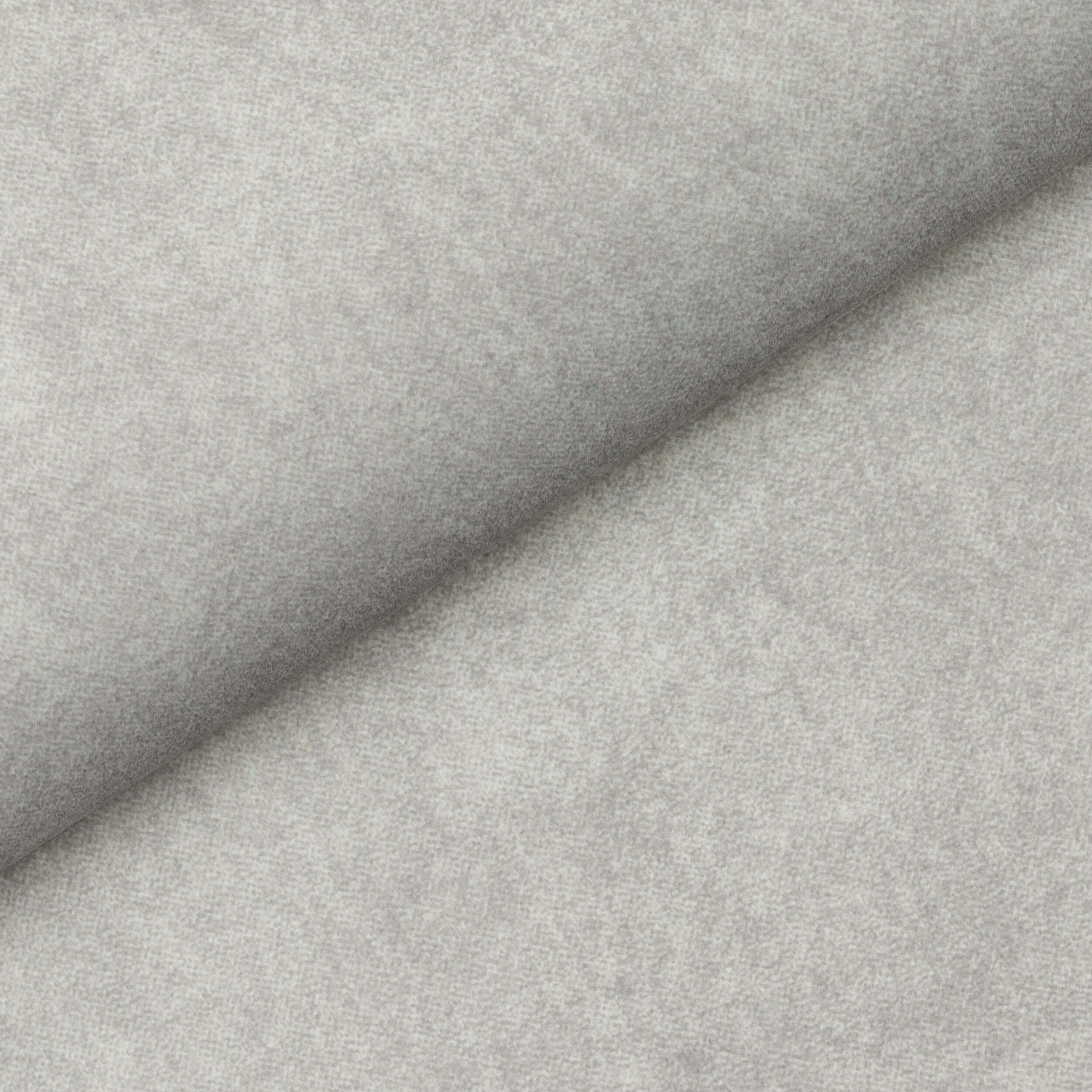 Zoya 01