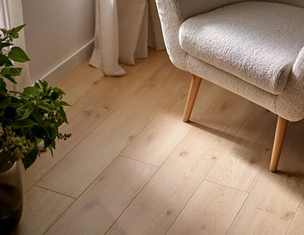 Panele podłogowe szare