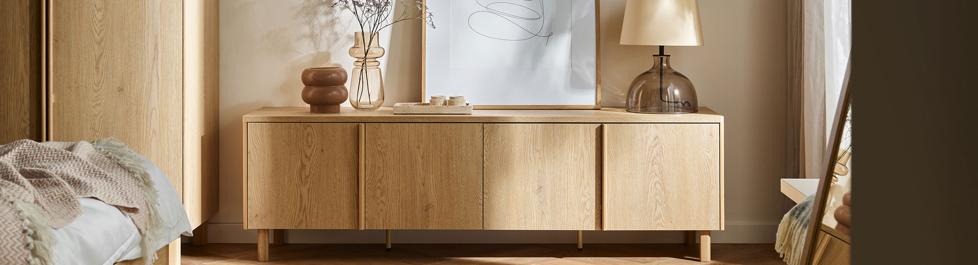 Truhen und Schränke