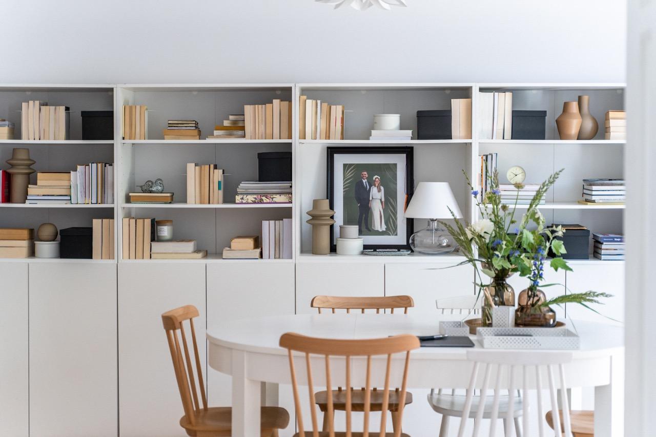 jasne umeblowanie jadalni