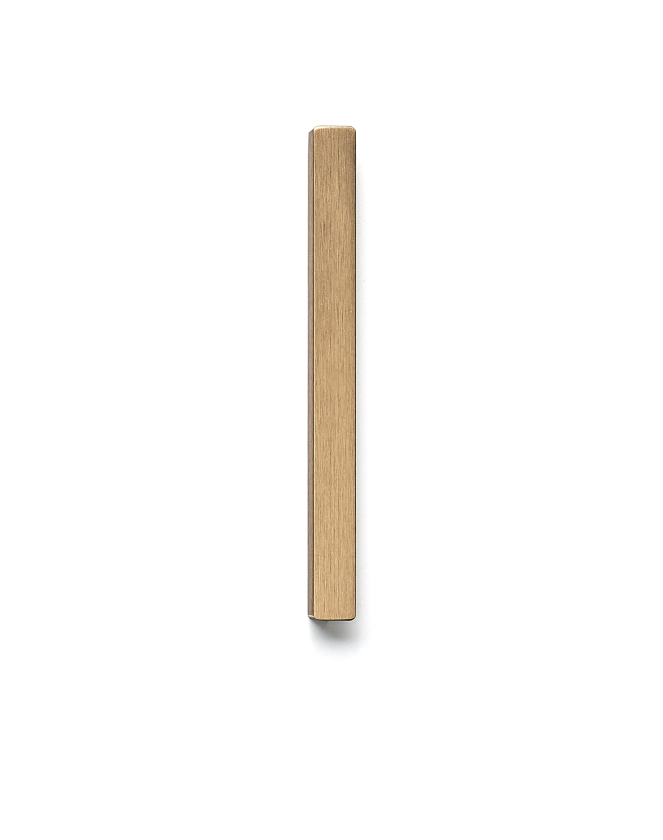 Rose gold handle
