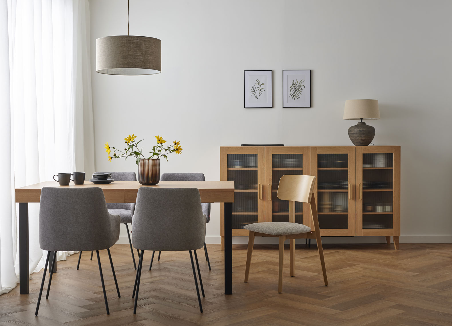 Nolto chair arrangement