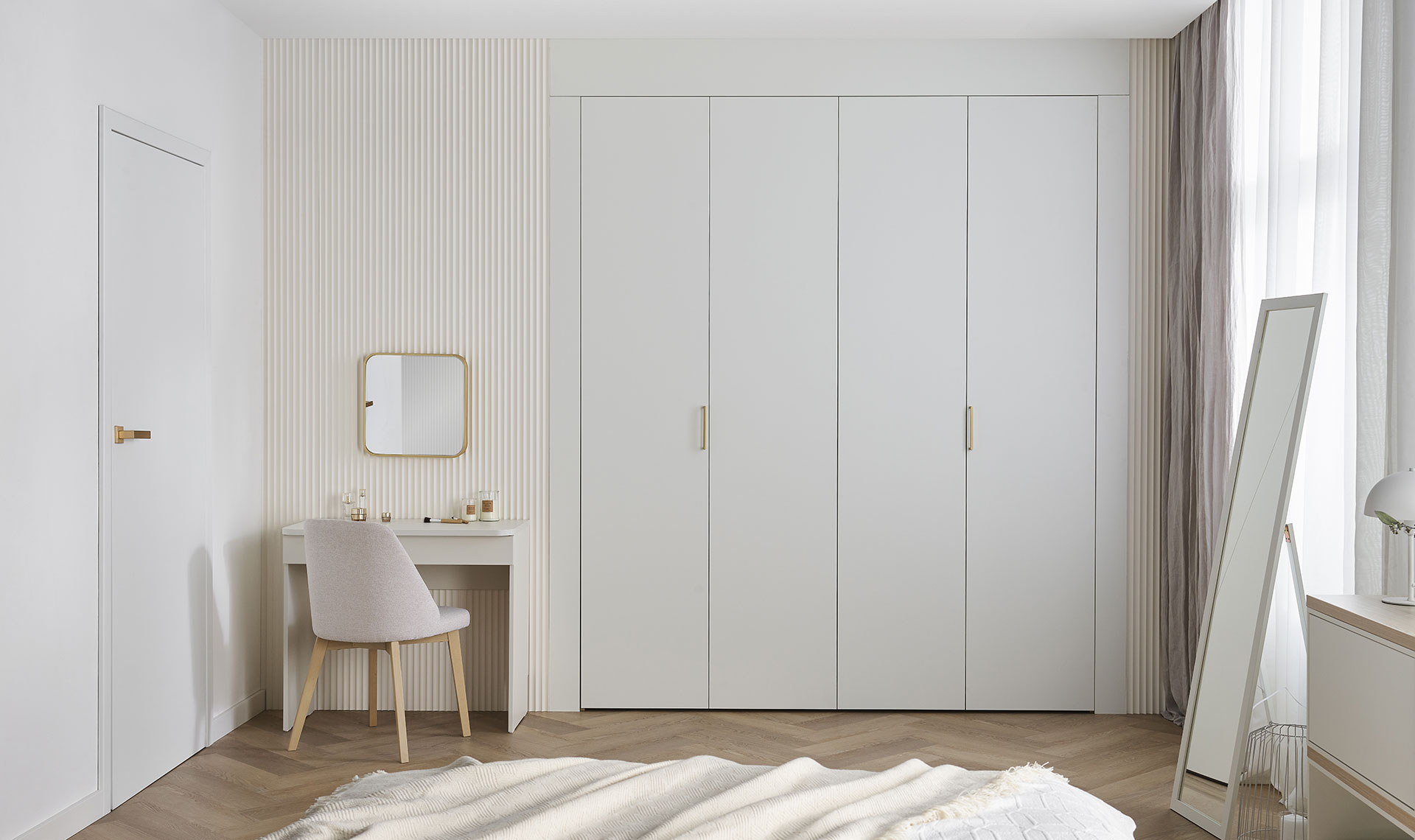 Side masking panel 240 Stor arrangement
