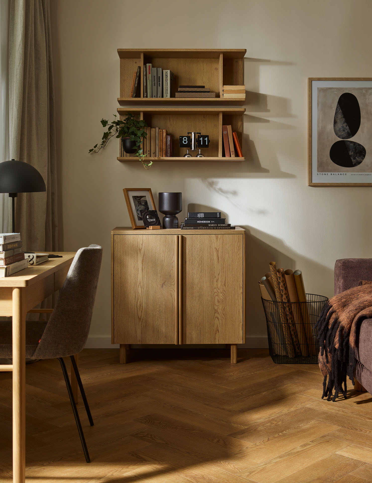 2-door cabinet Well | VOX