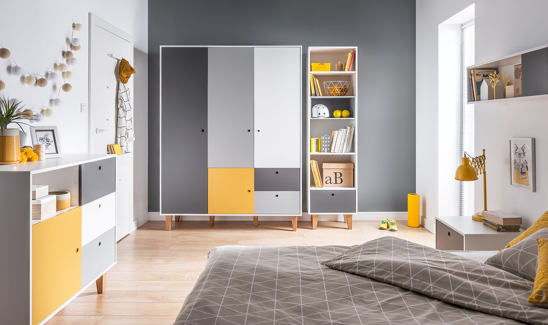 3-door wardrobe Concept | VOX