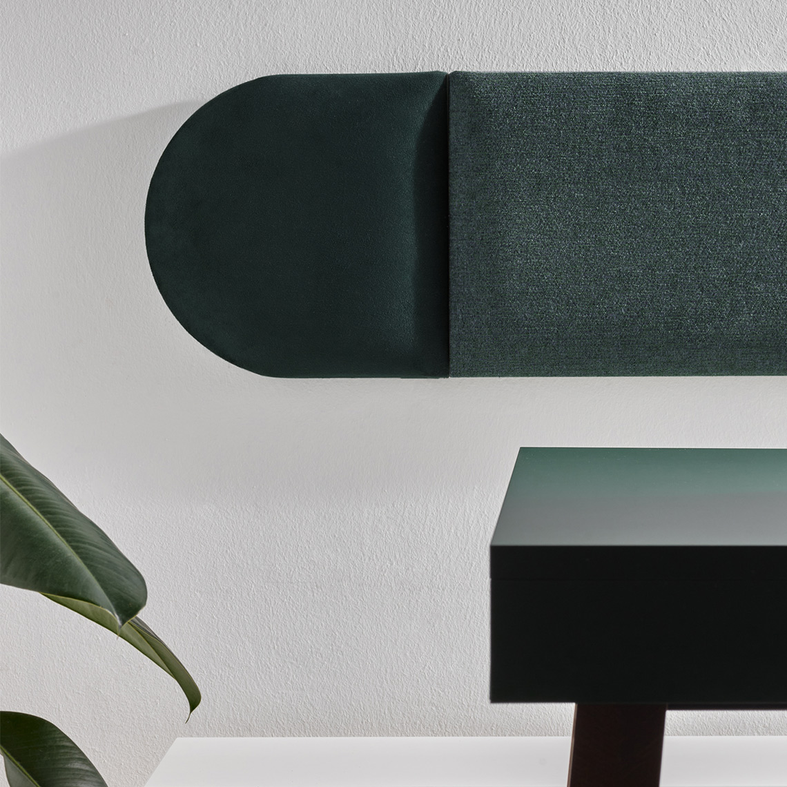 Upholstered panel Oval 2 Soform arrangement