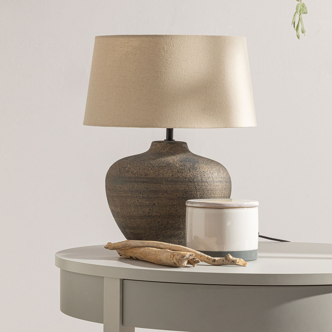 Lou dresser lamp arrangement