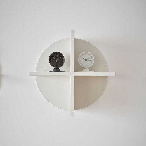 Round shelf Reli arrangement
