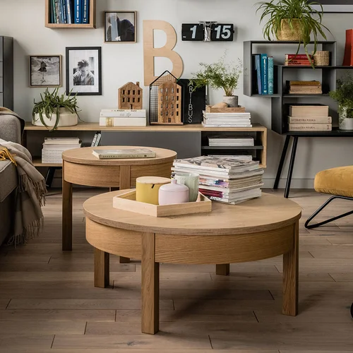 Coffee table low Simple arrangement