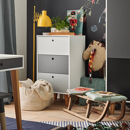 Narrow chest of drawers Concept arrangement