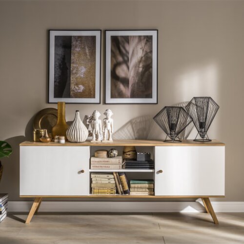 Wide bookcase Nature arrangement