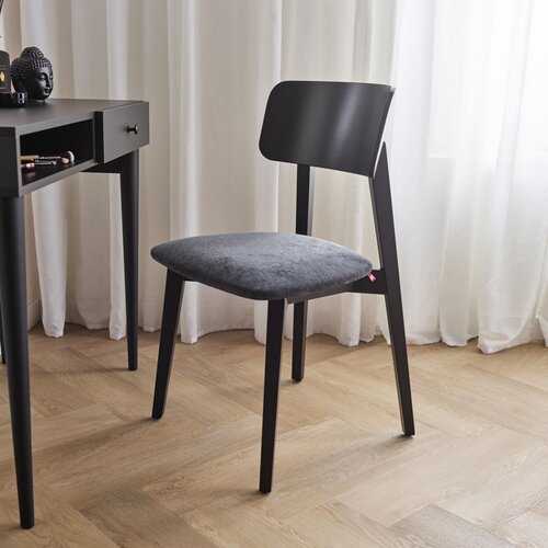 Nolto chair arrangement