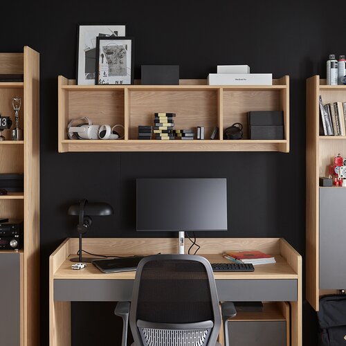 Muve bookcase shelf arrangement