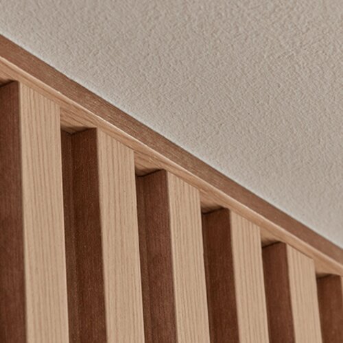 Linerio Natural universal trim arrangement