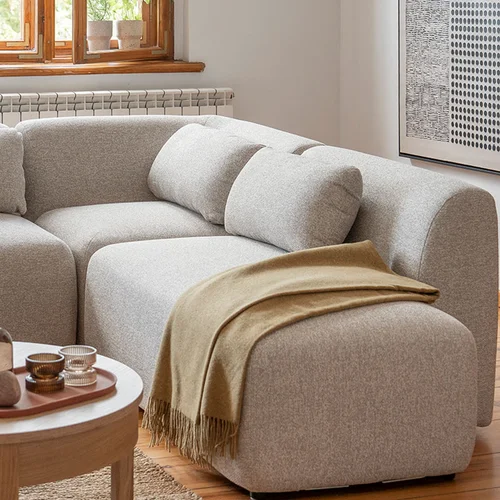 Nui backrest pillow arrangement