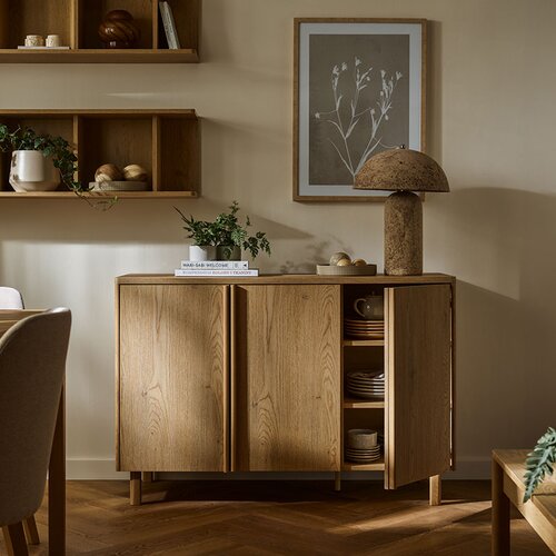 3-door cabinet Well arrangement