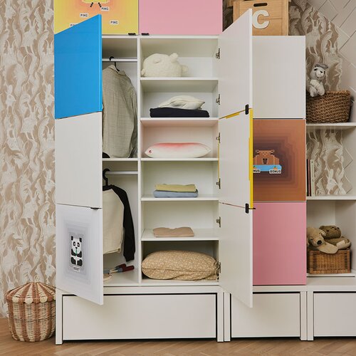 2-door wardrobe with double hanging rail on a platform with pull-out storage box Young Users Next arrangement