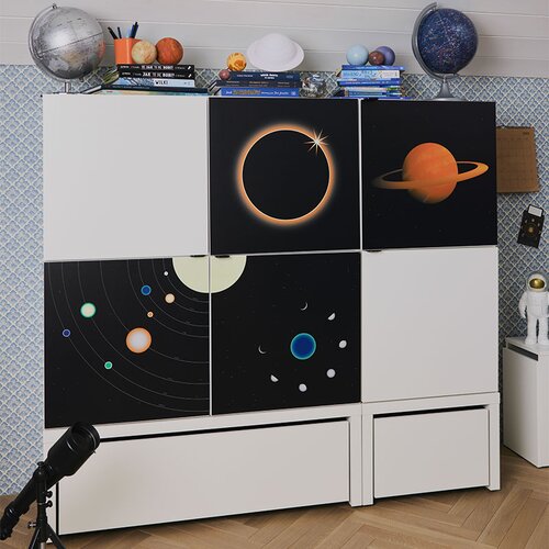 Wide dresser with 2 drawers on a platform with pull-out drawer Young Users Next arrangement