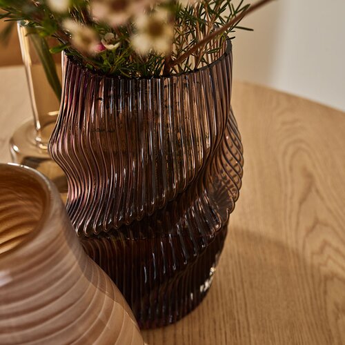 House Nordic brown glass vase arrangement