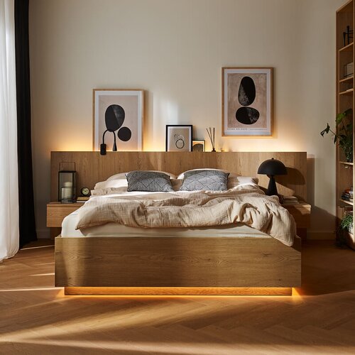 Bed 160x200 with straight wide panel headboard and wall-mounted bedside tables Sova arrangement